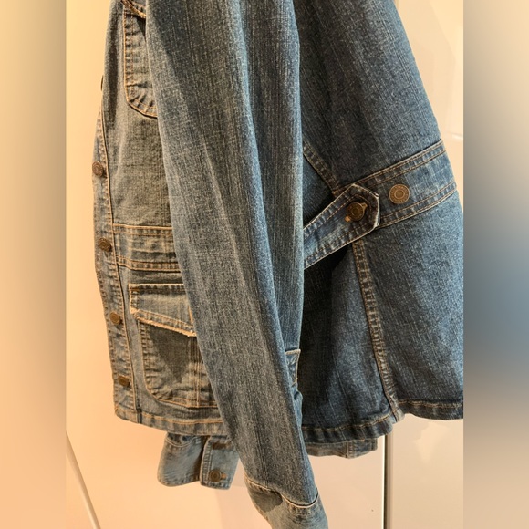 Levi’s denim jacket - long - size large - Picture 3 of 9